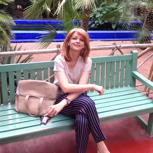 Миа Сантова и сестра й в 10-годишна битка  за милиони