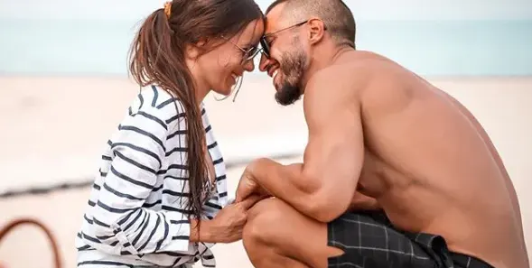 Наум Шопов и Теа се срещат в тунел