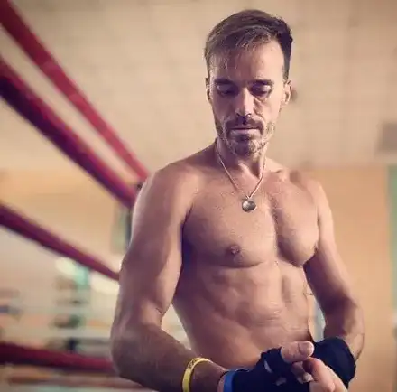 Ники Илиев разпуска с бокс след развода