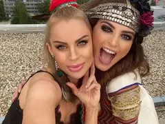 Нина Николина и Галя от Сатен първи дружки