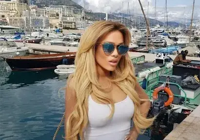 Нора Недкова се прибра във Варна