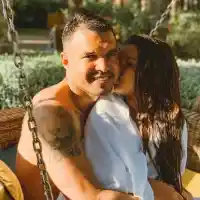 Ново гадже и деца върнаха Божинов в България