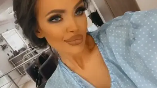 Отварачката лъже, че спира да пее, за да не я разпознаят в „Маскираният певец“