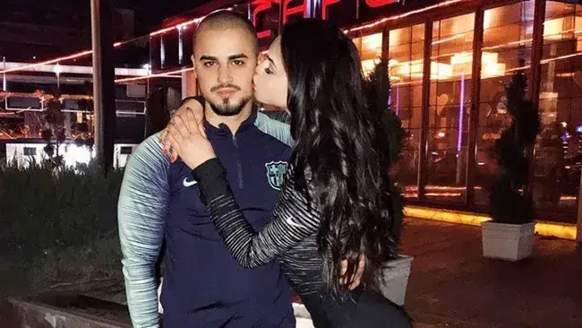 Племенницата на Маргините би шута на гаджето (Фото)