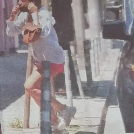 Русата Златка в сблъсък с полицията (Папарашки снимки)