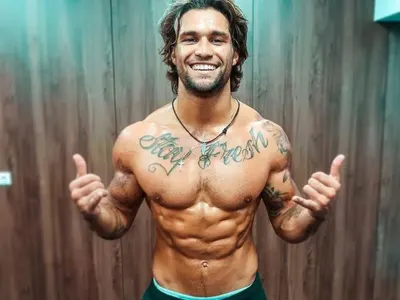 Сами от „Фермата“ живее шест месеца със скъсан менискус