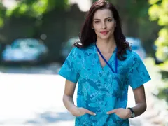 Сестра Кая „чука” срещи в сайт за запознанства