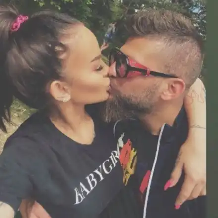 Сузанита обсипа поредното си гадже със злато (Снимка)