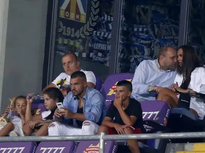 Тити налази Николета, омайва я пред погледа на Божинов (Снимки)