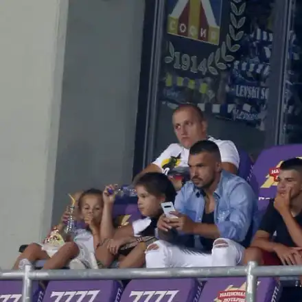 Тити налази Николета, омайва я пред погледа на Божинов (Снимки)