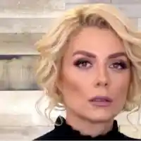 Венета Райкова се гласи да живее в склад