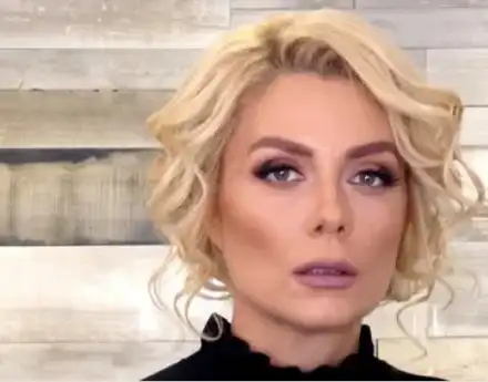 Венета Райкова се гласи да живее в склад