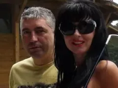 Уволненият шеф на софийския офис на БАБХ Антон Генов зарязал жена си и двамата си синове заради силиконка (Снимки)