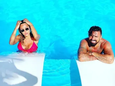 Златка чурулика нежни трели за годишнината им с Благой: Ти си моята любов! (Снимки)