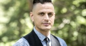 Трудностите в живота не сломяват Дани Меджик от „Фермата”, дъщерята му оцелява след 25-часова операция