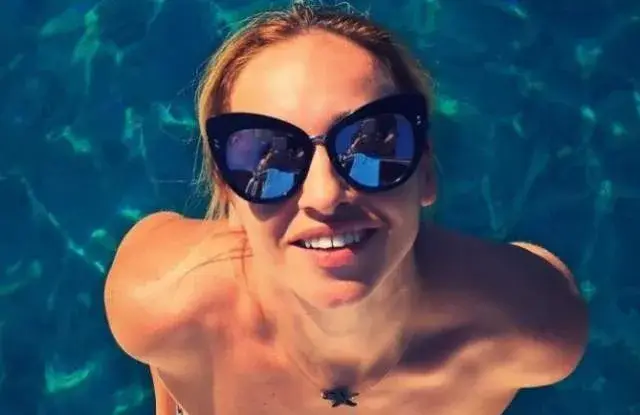 Алекс Раева се пусна дибидюс