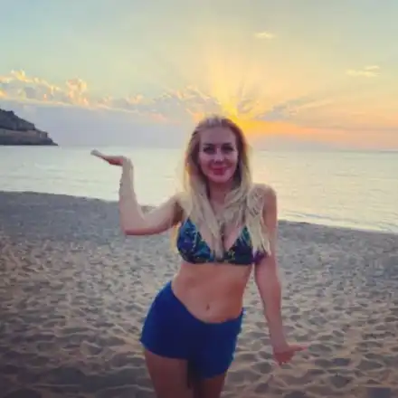 Антония Петрова пусна корем