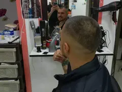 Братът на убитата Андреа фризира Валери Божинов (Снимки)