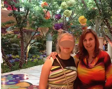 Цяла година Кичка Бодурова крие осиновената си щерка