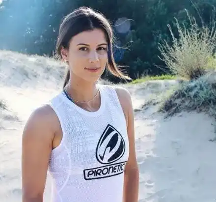 Цвети Пиронкова разби всички със секси визия (Вижте я в гръб)