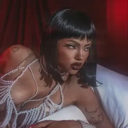 Дара се нашари с нови 2 татуировки