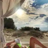 Дините на Тита ще се пръснат (Фото по-долу)