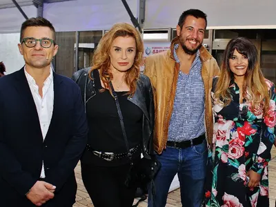 Андрей показа сина си, а Петя Дикова много бременно коремче (Снимки)