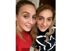 Две от тризначките бездомни и без стотинка в Англия! Просят пари от познати в мрежата