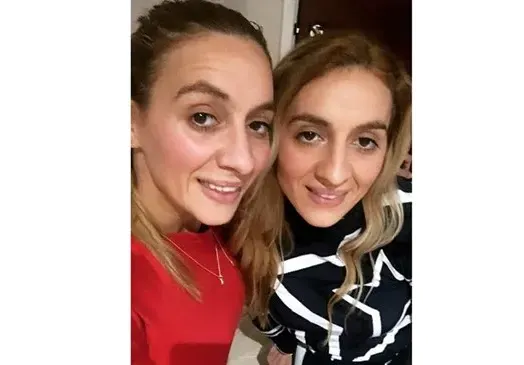 Две от тризначките бездомни и без стотинка в Англия! Просят пари от познати в мрежата