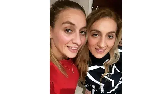 Две от тризначките бездомни и без стотинка в Англия! Просят пари от познати в мрежата