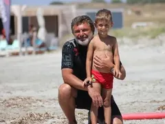 Едва на 8: Синът на Милен Цветков вече е водещ