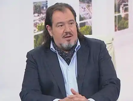 Гущеров с млада жена на морето (ВИЖТЕ СНИМКИ)