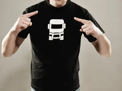 Хейтъри нападнаха Ицо Хазарта