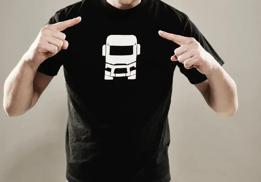 Хейтъри нападнаха Ицо Хазарта