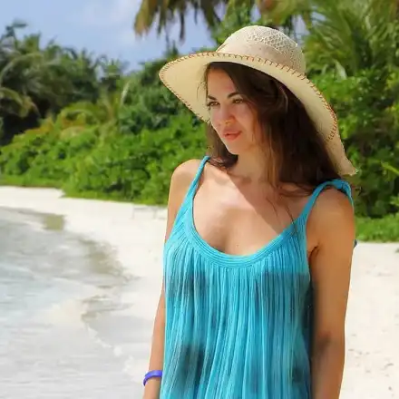 Яката дупара на поп фолка пак я показа! (СНИМКИ ПО-ДОЛУ)