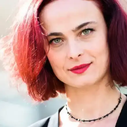 Йоана Буковска гони коронавируса с филм