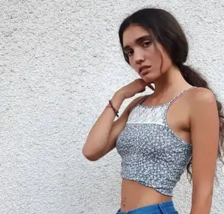 Малката Милянкова взе книжка!