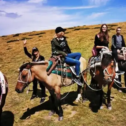 Марешка покори Рилските езера на кон