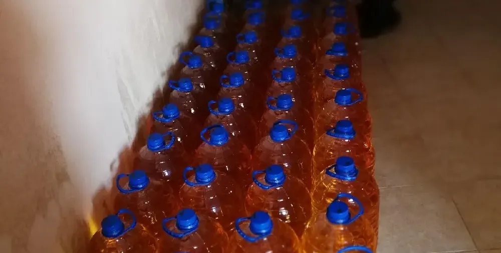 Маскират отровна ракия като оцет в Мрежата