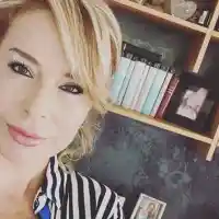 Мира Добрева се оправя сама!