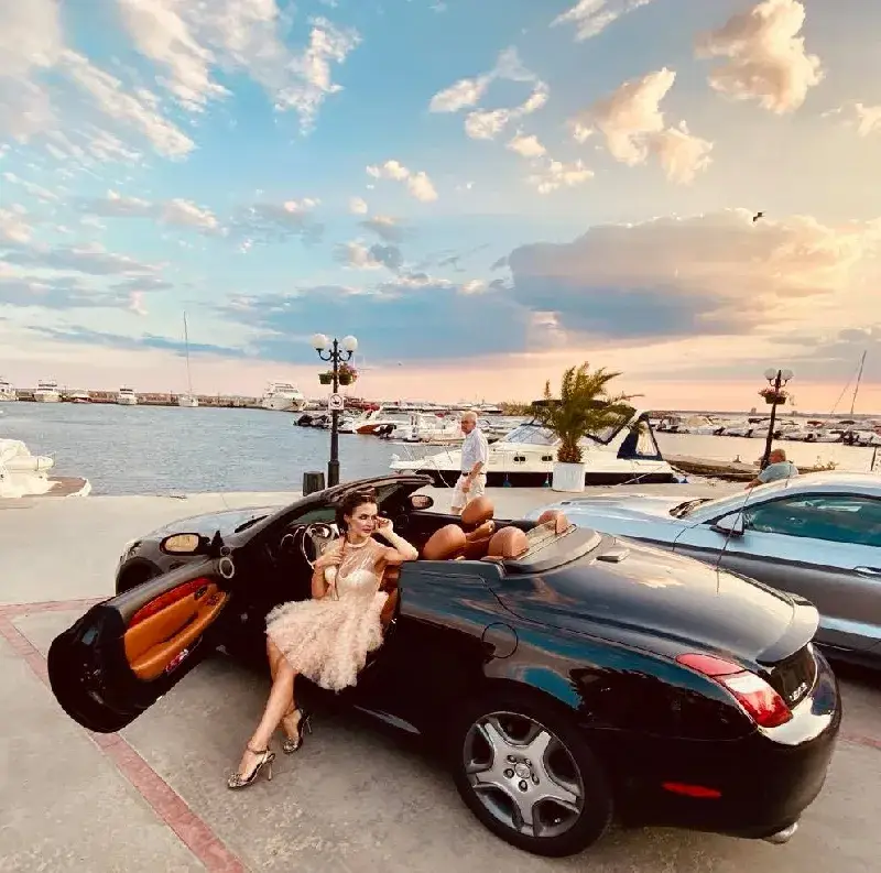 Мисис България д-р Полина Паньова избра любимата България за лятната си ваканция (Галерия)