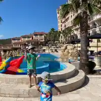 Мисис България д-р Полина Паньова избра любимата България за лятната си ваканция (Галерия)