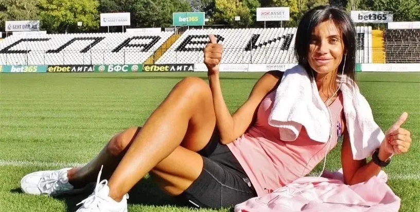 Мисис България Роксана Кирилова подкрепи инициатива на Race for the Cure в борбата срещу рака на гърдата