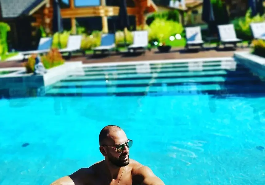 Наско Месечков ходи на море всеки уикенд