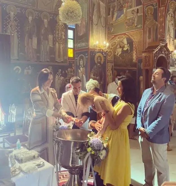 Наталия Кобилкина кръсти сина си в Гърция