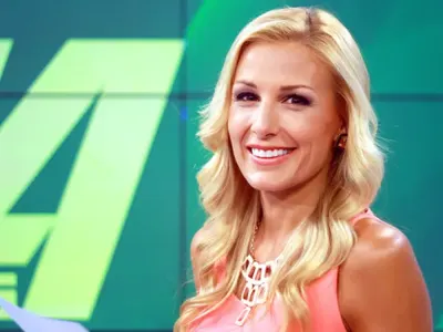 Николета Маданска на море с родителите