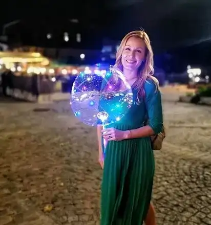 Николета Маданска  вече не може да  крие бременността