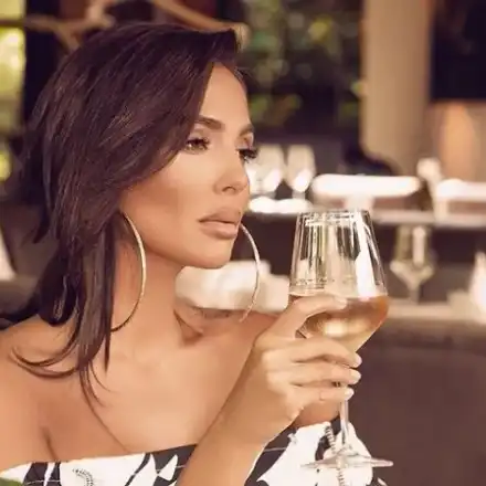 Николета нагъва МАЗНО! (Напълняла ли е плеймейтката)