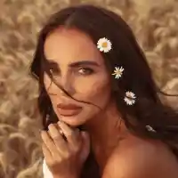 Николета печели повече от Ники М