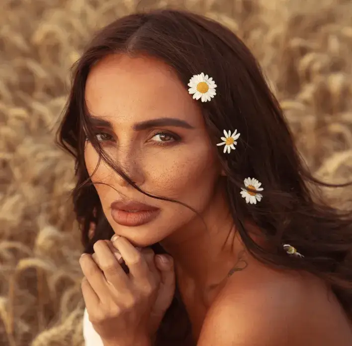 Николета печели повече от Ники М